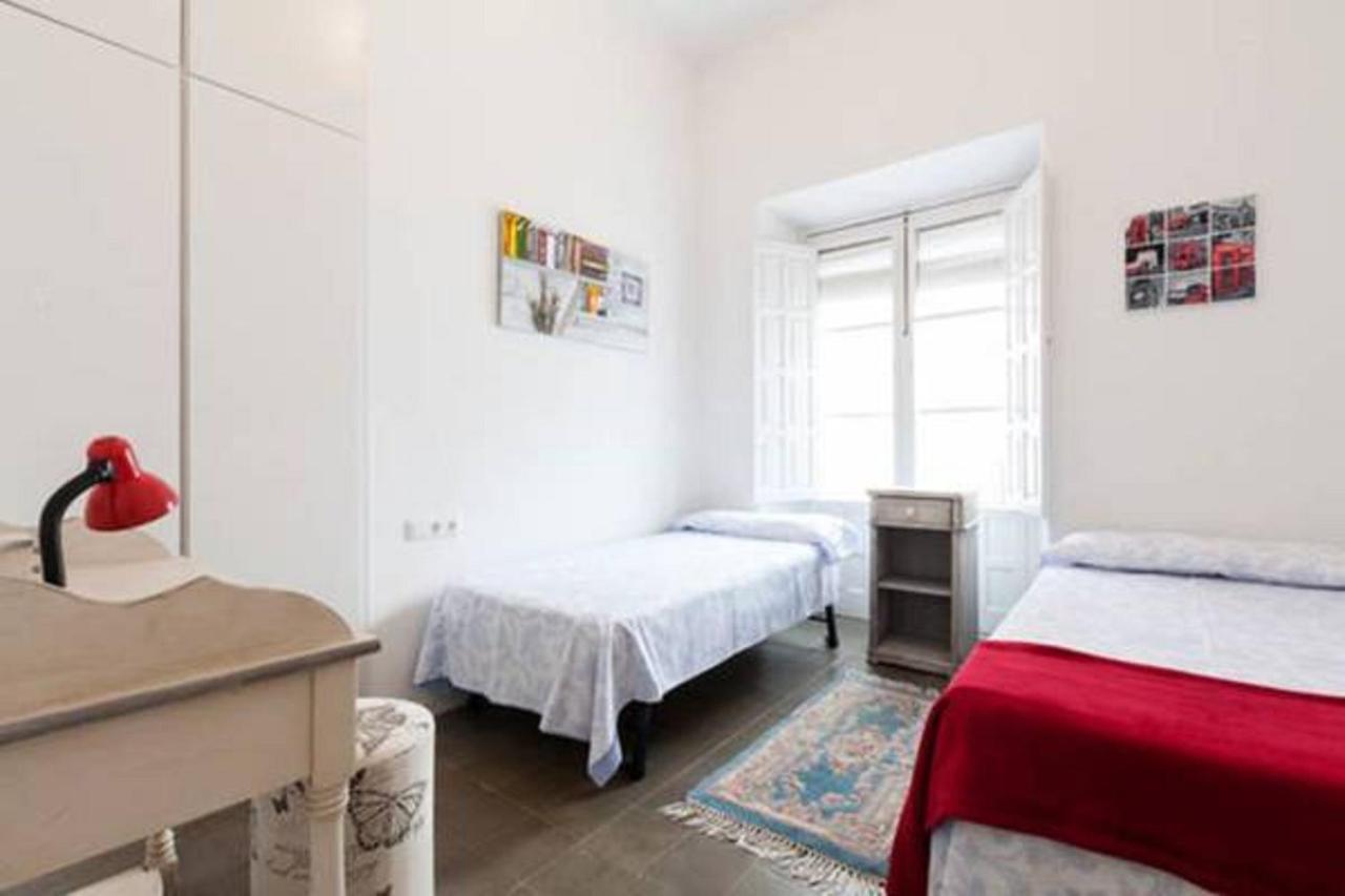 Apartamentos Rg Arenal Sevilla Zimmer foto